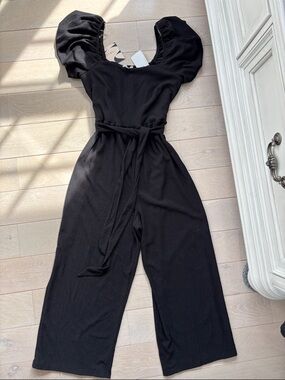NWT Black Puff-Sleeve Wide-Leg Jumpsuit with Tie Waist